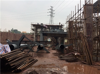 燒結(jié)機(jī)安裝現(xiàn)場